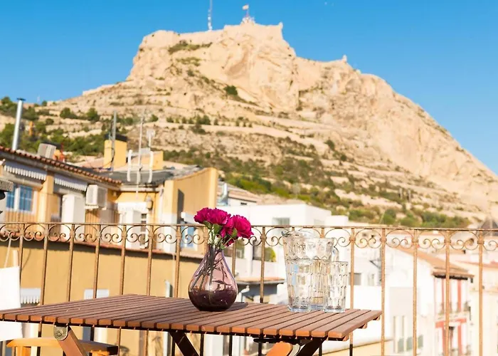 Alc - Stylish With Fantastic Terrace, Old Town 公寓